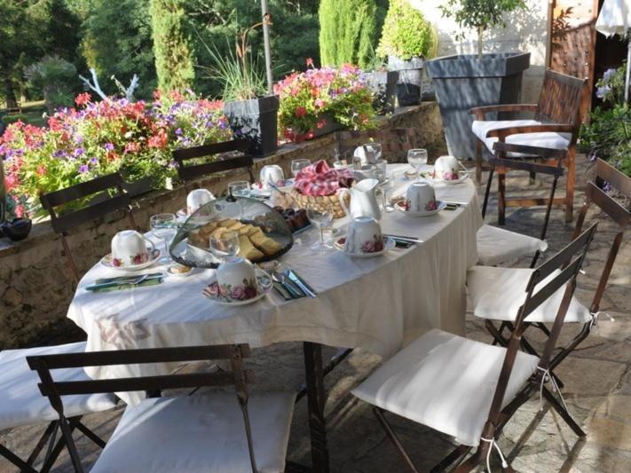 Moulin Rouhaud Hotel Montboyer Ngoại thất bức ảnh
