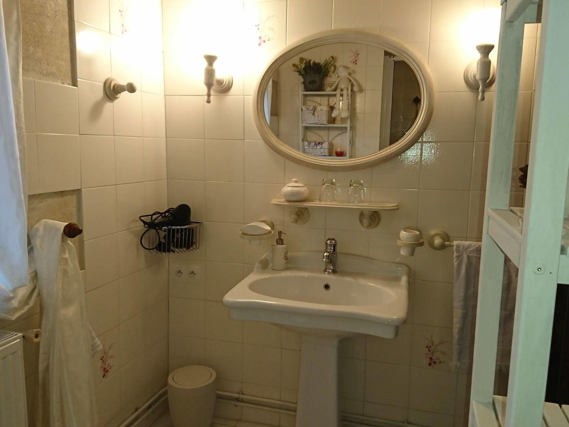 Moulin Rouhaud Hotel Montboyer Ngoại thất bức ảnh