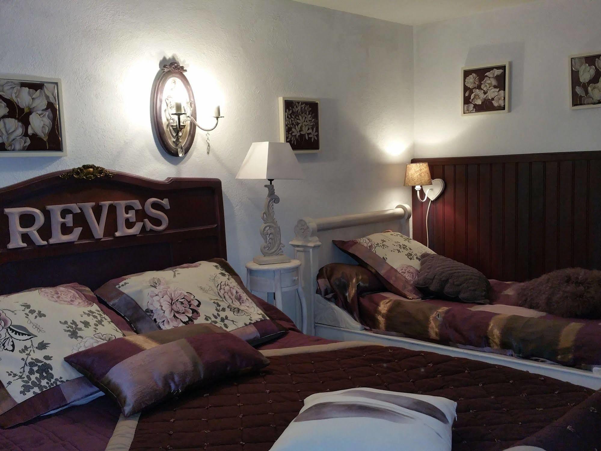 Moulin Rouhaud Hotel Montboyer Ngoại thất bức ảnh