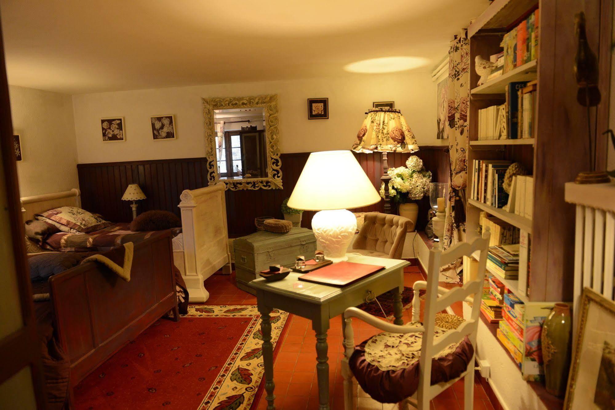Moulin Rouhaud Hotel Montboyer Ngoại thất bức ảnh